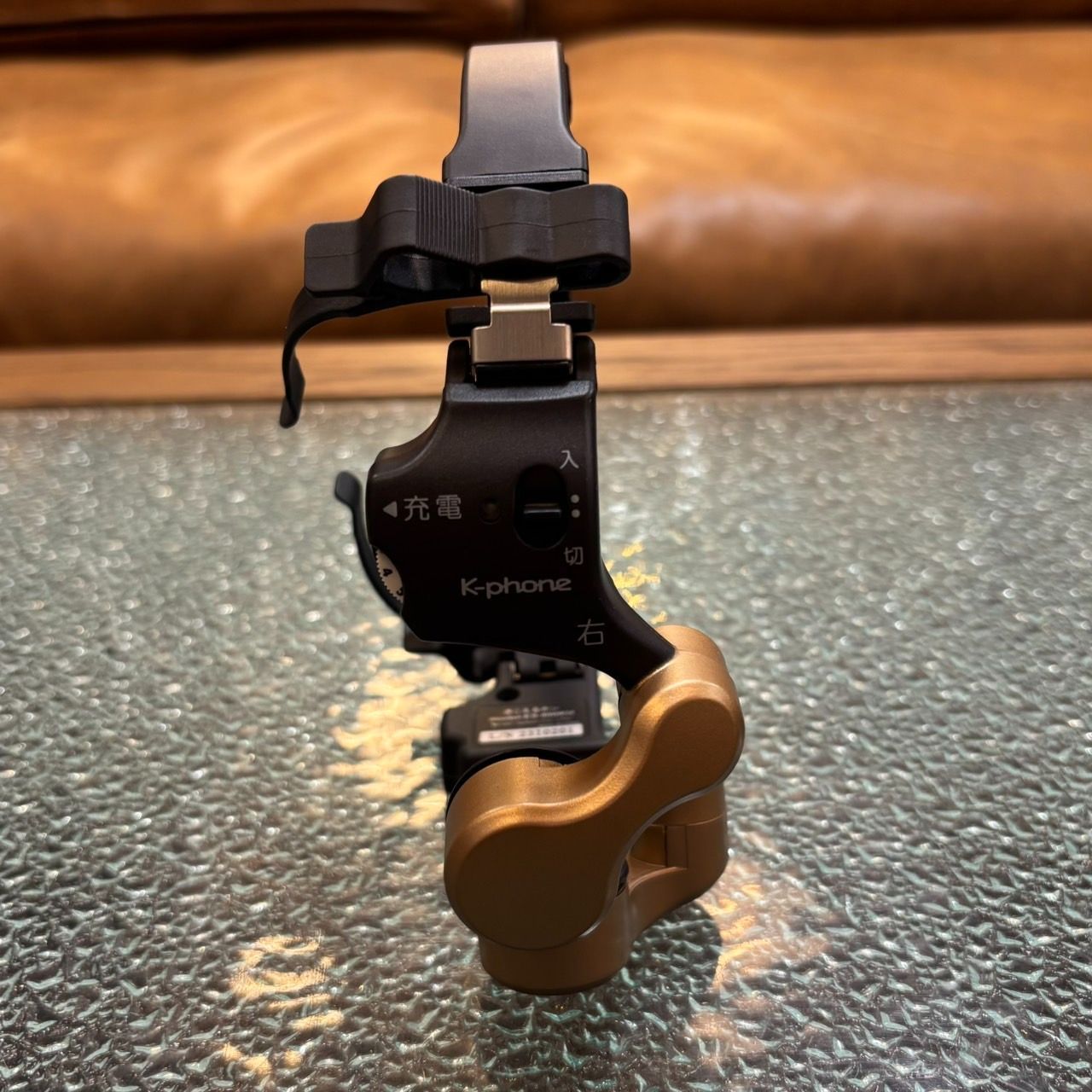 【極美品】cococimo きこえるホン K-phone Amazon.co.jp: ココチモ きこえるホン（金） k-phone 耳に入れない