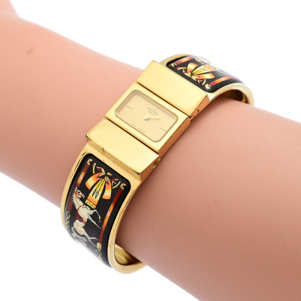 エルメス ロケ バングル 人気 新品電池 レディース 腕時計 552 HERMES - エルメス ロケ バングル 人気 新品電池 レディース