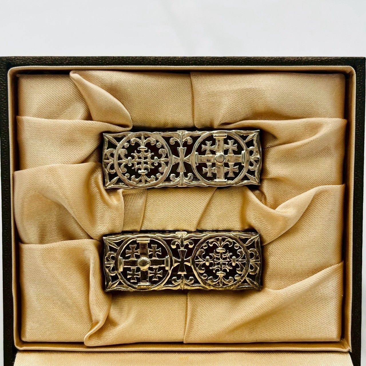 Loree Rodkin】ローリーロドキン レザーケース(箱付き)