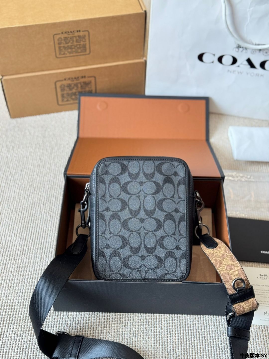 ＜COACH＞コーチバッグ ショルダーバッグ F50713 メンズボディーバッグ COACH コーチ バッグ ショルダーバッグ F50713 ブラック グラハム