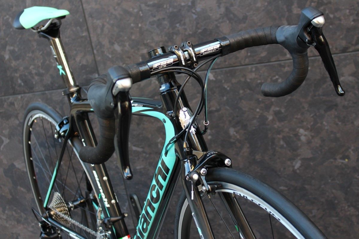 Bianchi カーボンロードバイク SEMPRE PRO 105 値下げ Bianchi