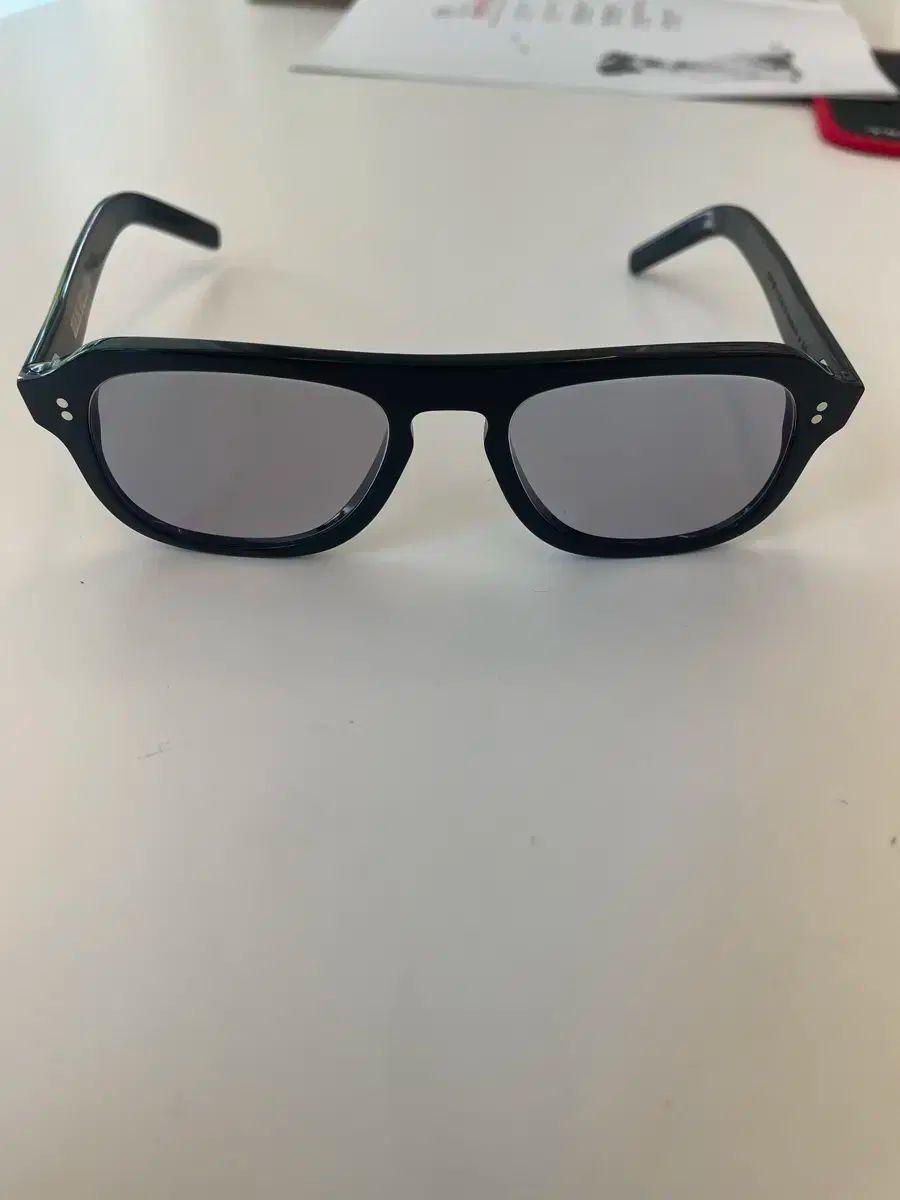 販売