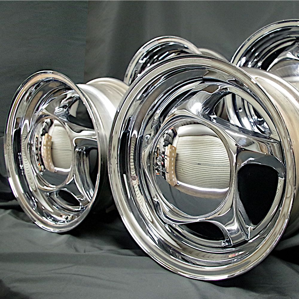 KMC ターミネーター2 15インチ 7J・8J 5穴 PCD114.3・120.65 新品