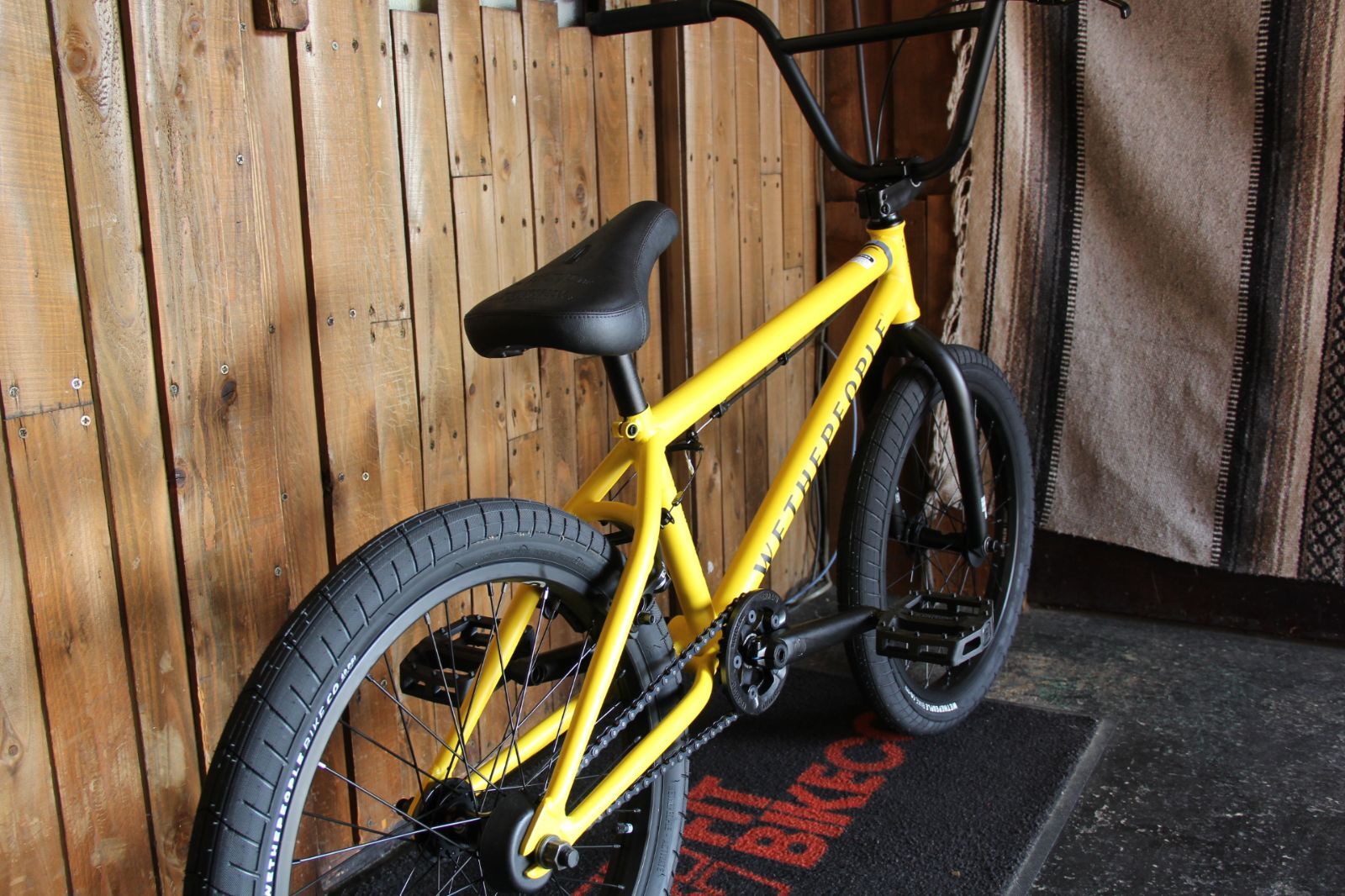 自転車 BMX 20インチ ストリート WETHEPEOPLE JUSTICE MATT YELLOW