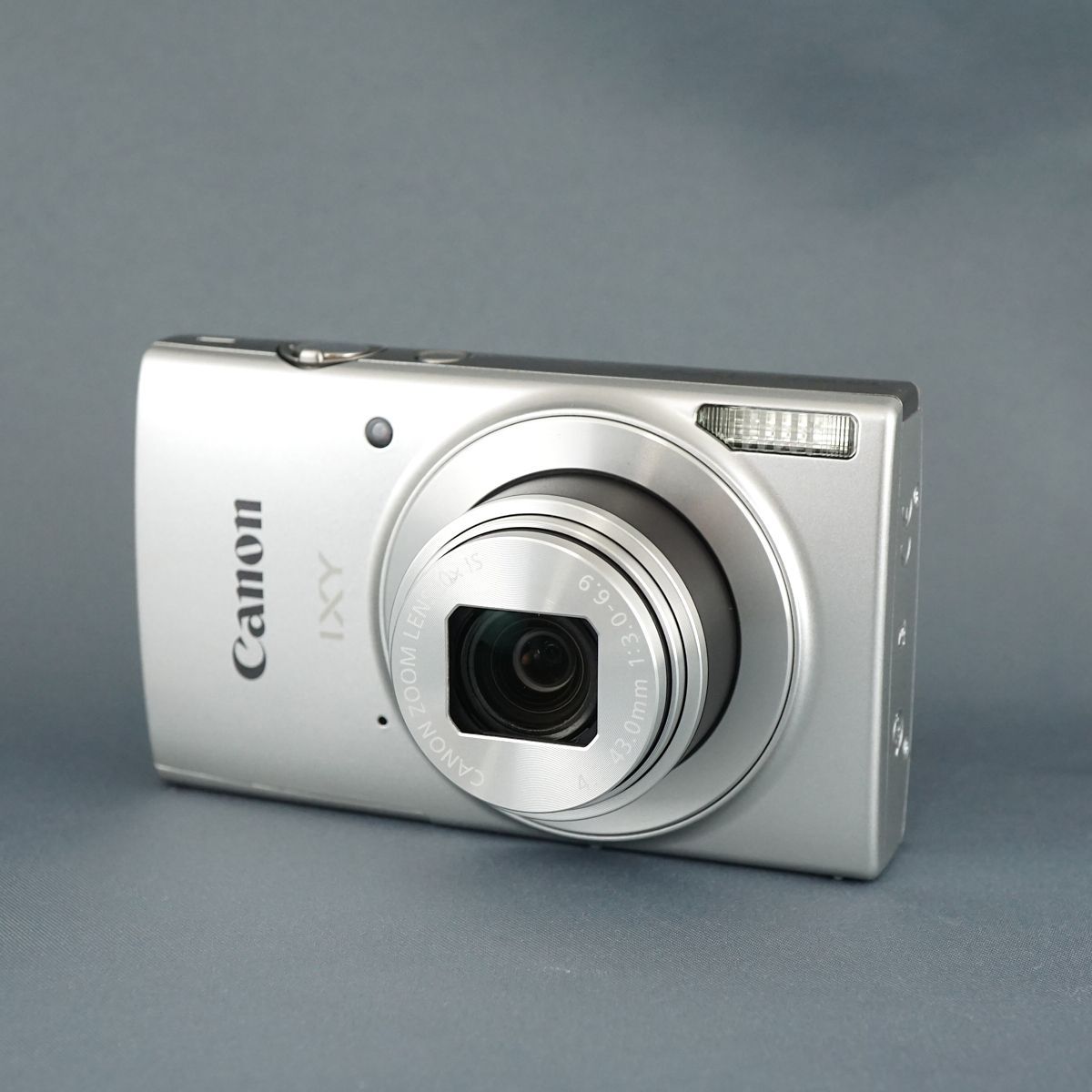美品 完動品Canon デジタルカメラ IXY 210シルバー 光学10倍ズーム1370g