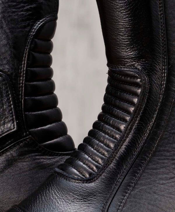 BOOTS 4012
