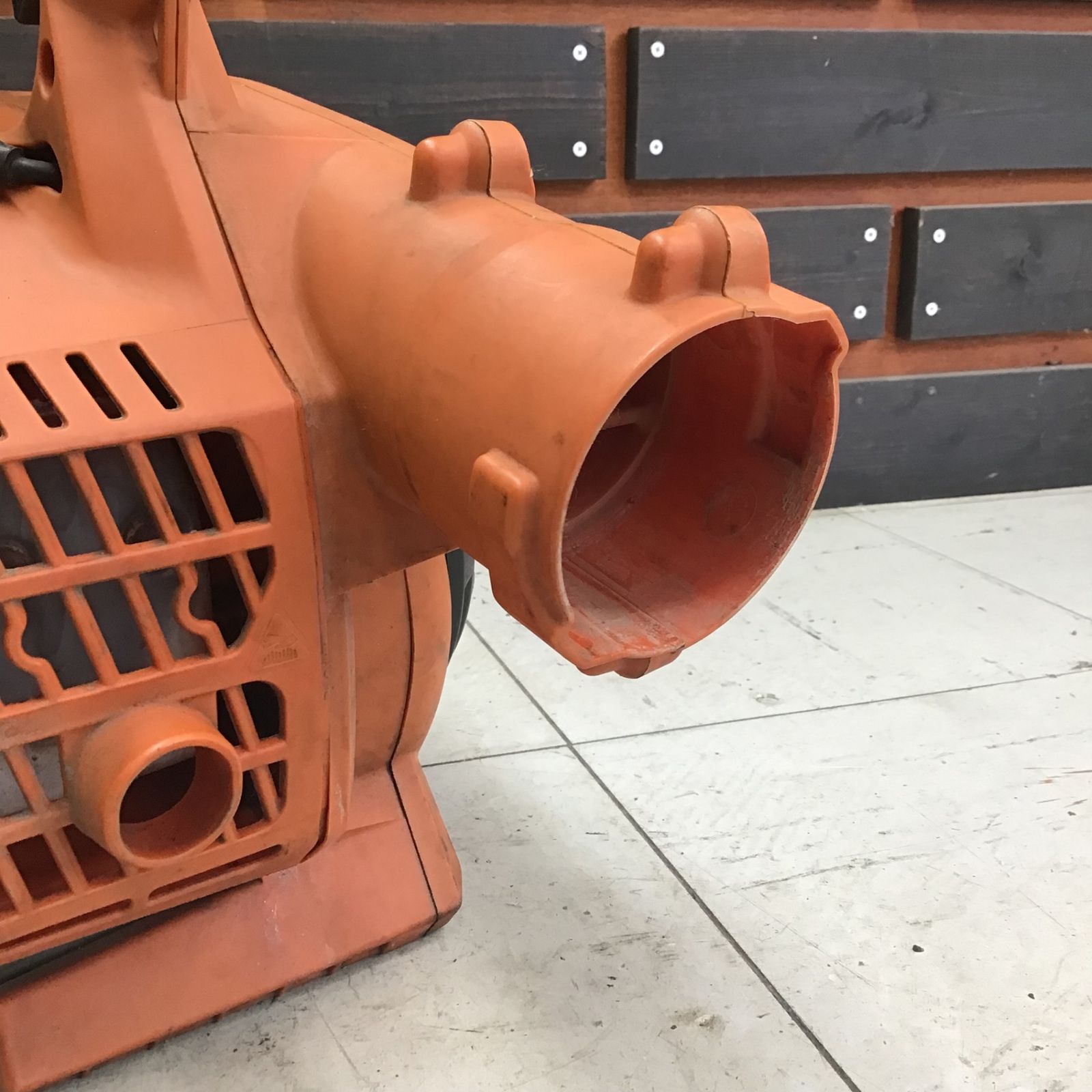 HPI Eジーラ　プロポ付　中古 タナカ/Tanaka エンジンブロワー 23.9cc TRB24EAP 【鴻巣店】 - メルカリ