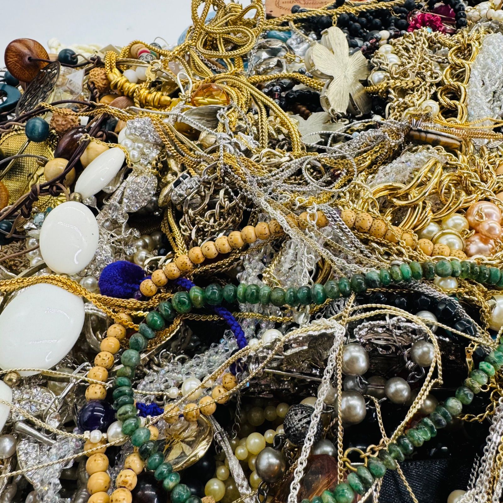 遺品整理 大量アクセサリー ブローチ　刻印  指輪 ネックレスイヤリング 未検品 ⭐︎遺品整理⭐︎ネックレス イヤリング ブローチ リングパール