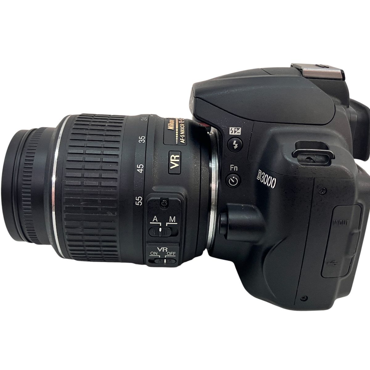 Nikon D3000 ボディ DX AF-S NIKKOR 18-55mm 1:3.5-5.6G VR