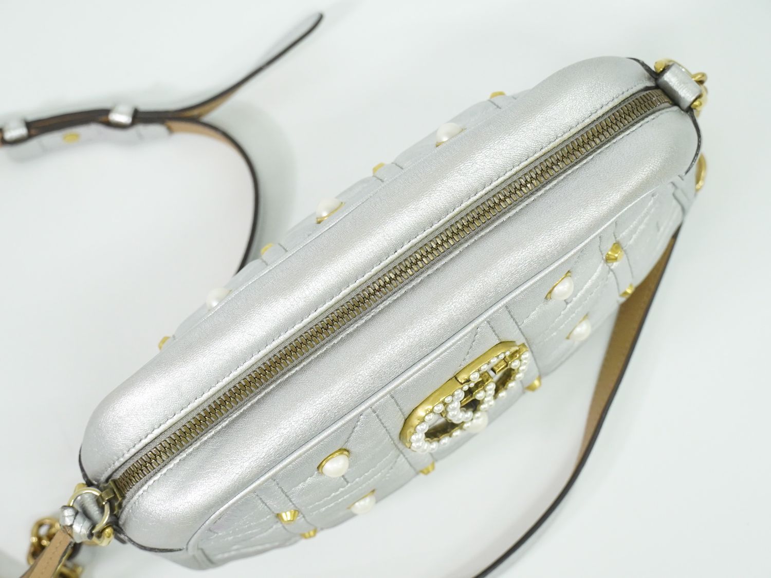 正規品　未使用　グッチ　マーモント パール 本物 グッチ GUCCI GGマーモント フェイクパール スモール