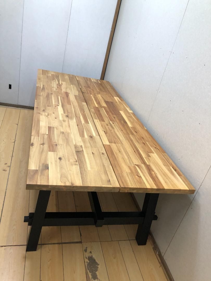 IKEA SKOGSTA スコグスタ ダイニングテーブル 北欧風 アカシア
