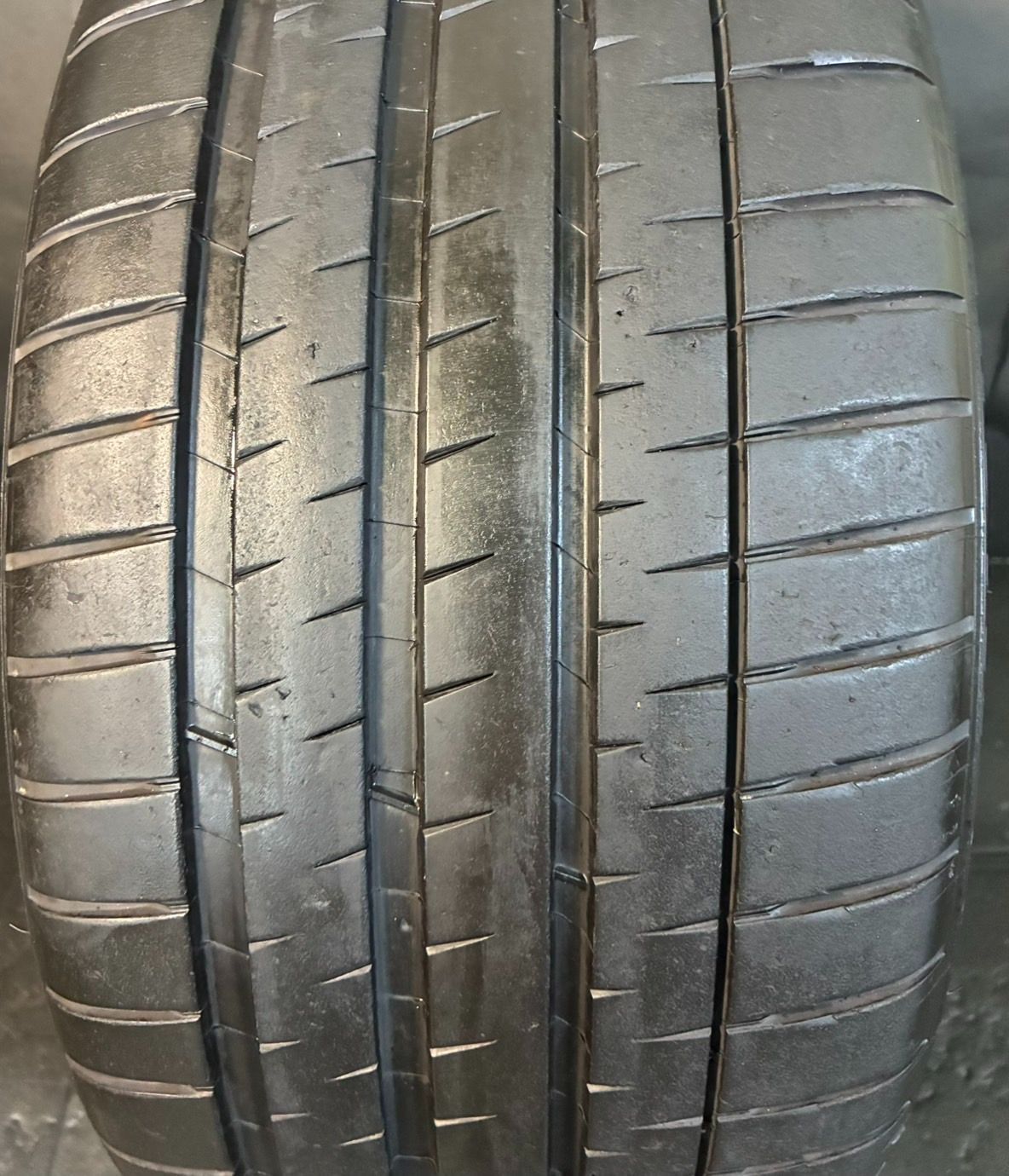 パイロットスポーツ