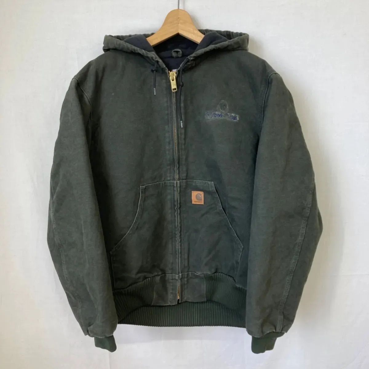 この風合いでこのお値段はcarhartt active jacket オリーブ カーキ 