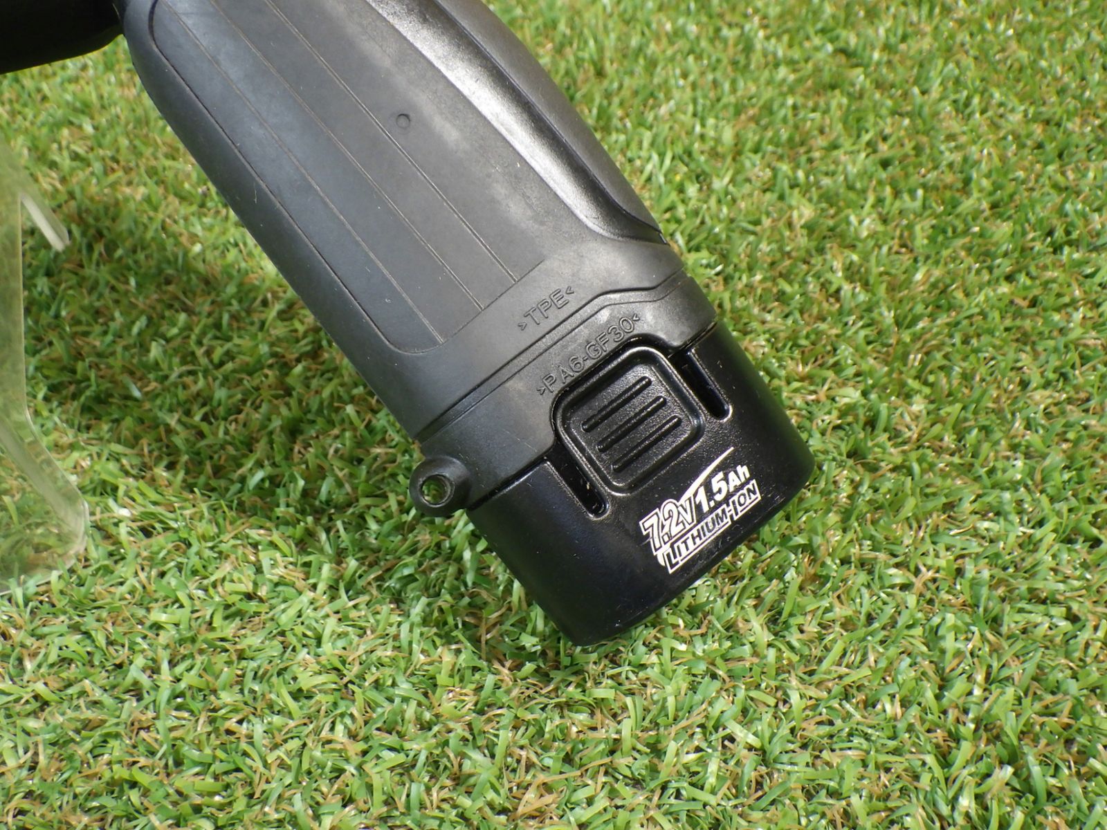 ペンインパクトドライバー TD022D