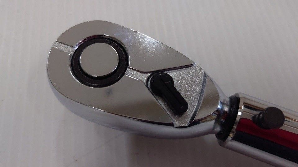 中古美品 KTC プレセット型トルクレンチ CMPC2004 12.7sq(1/2) 囗T