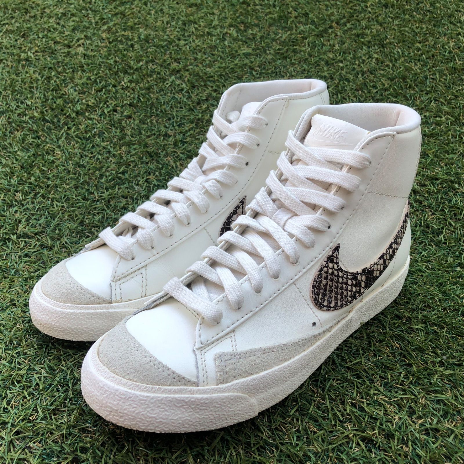 美品24 NIKE BLAZER MID '77ナイキ ブレザーミッドHT204 - Re:shoe