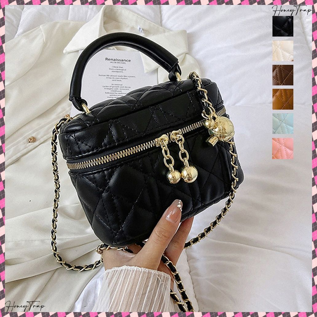 新品 ブラック キルティング チェーン ミニバッグ ❤CHANEL❤ブラック