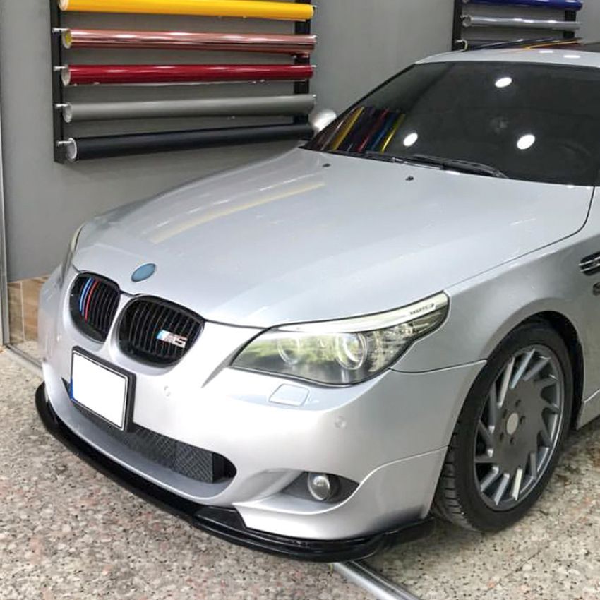 BMW 5シリーズ E60 E61 Mスポーツ 2005-2010 前バンパーフロントリップスポイラー フロントアンダースポイラー 外装パーツ ABS素材 ピアノブラック