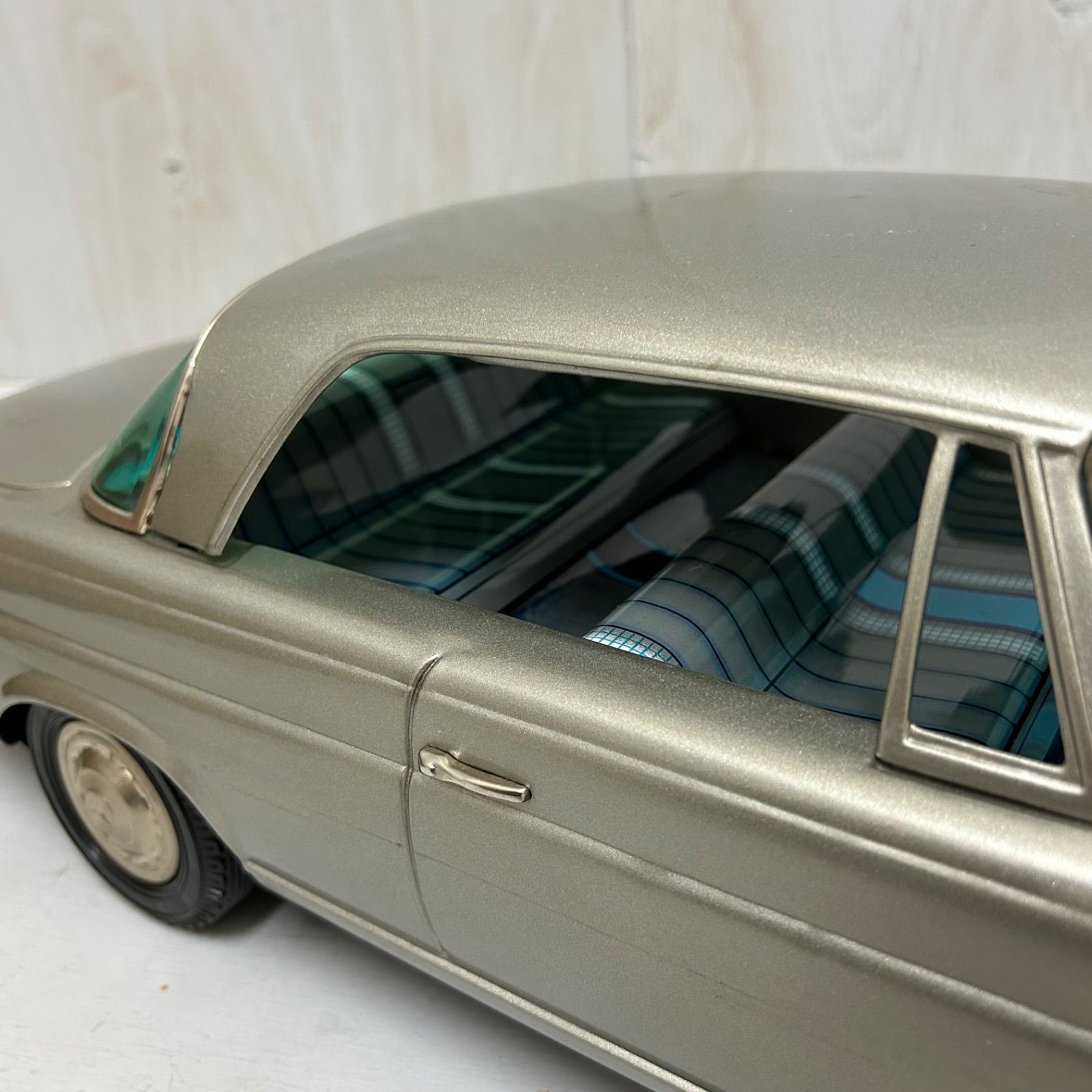 イチコー　ブリキ　【Mercedes Benz 300SE シルバー】 箱付き イチコー ブリキ 【Mercedes Benz 300SE シルバー】 箱付き