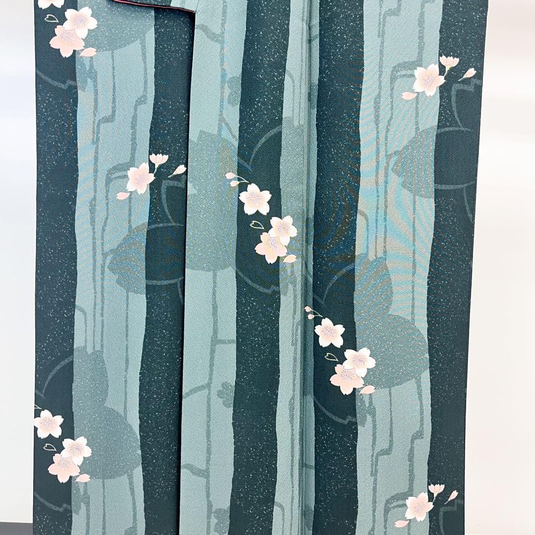 小紋 縦縞に桜の花模様 千草色 縮緬 K-4443 小紋 縦縞に桜の花模様 千草色 縮緬 K-4443