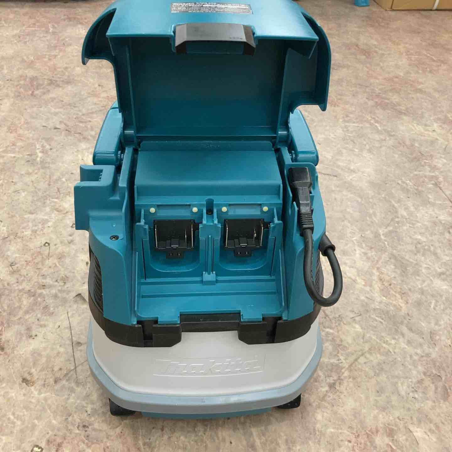 makita コードレス集じん機