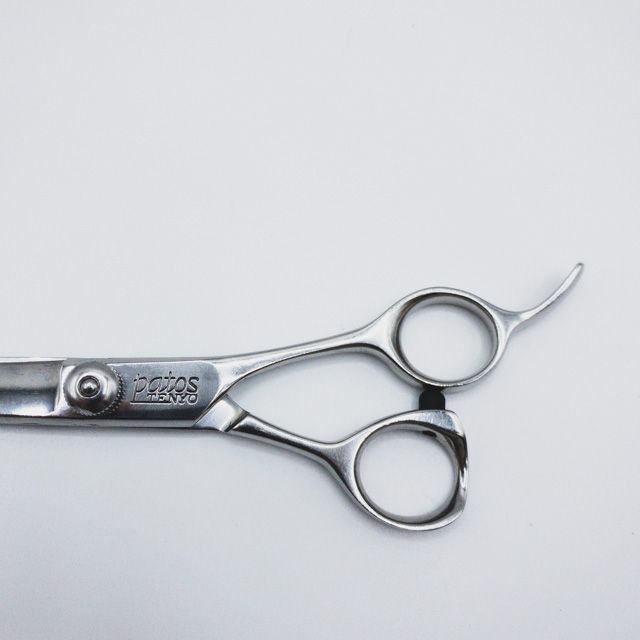 中古、理容師ハサミ。天洋パトス7インチ ✨切れ味抜群◎プロ仕様✨