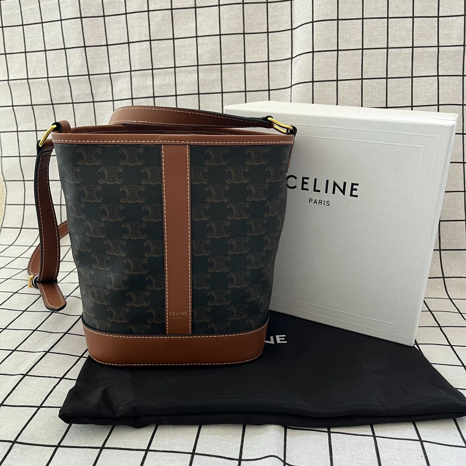 CELINE スモールバケット トリオンフキャンバス - メルカリ