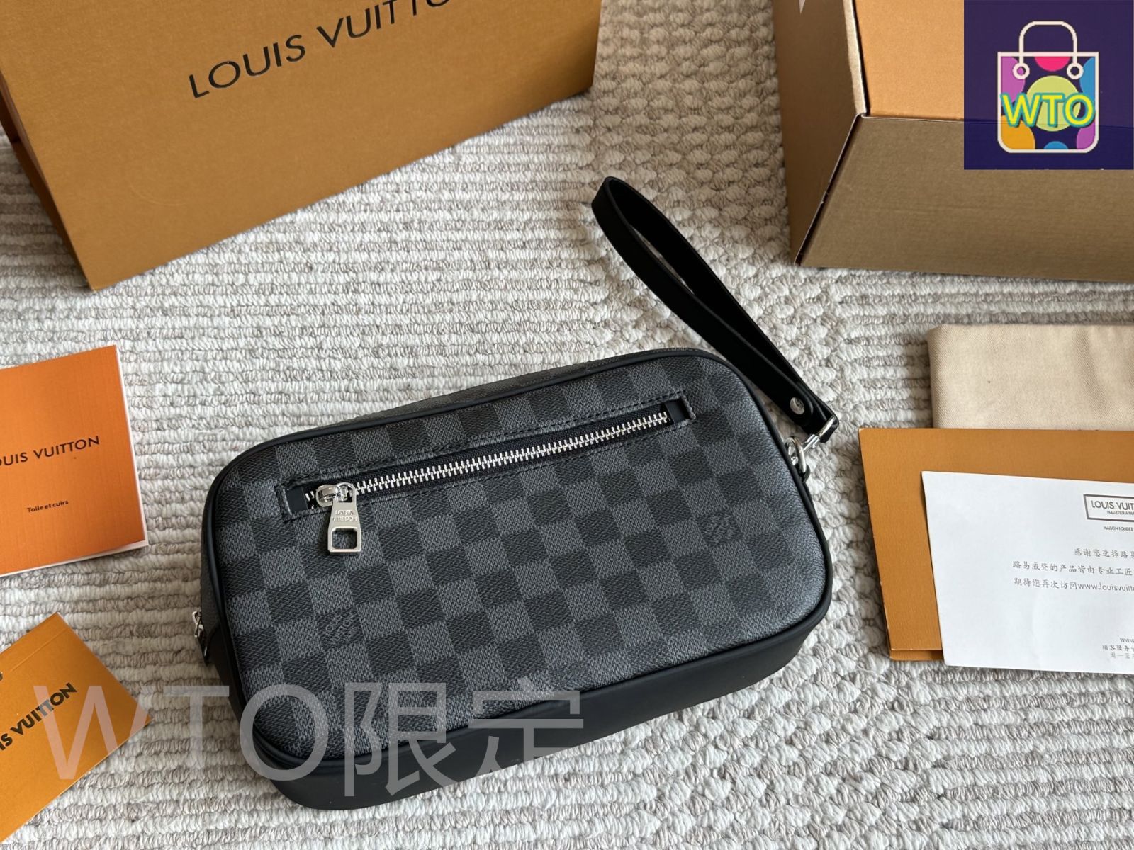 【たっぷり収納できる♪】Louis Vuitton★トイレタリー・バッグ 直営 Louis Vuitton トイレタリーバッグ Dopp Kit キャンバス