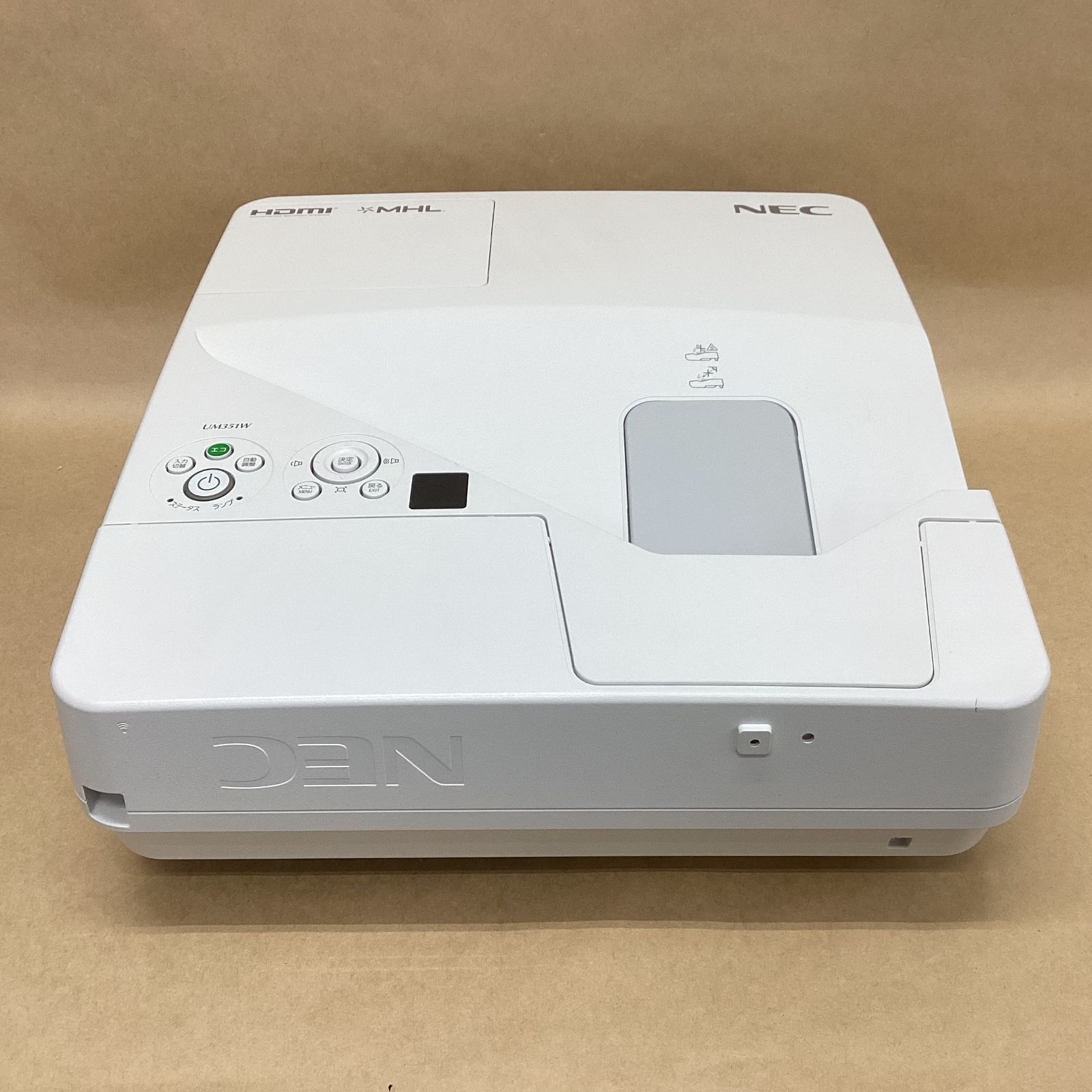 ランプ使用702時間 NEC 超短焦点プロジェクター NP-UM351W 3500  