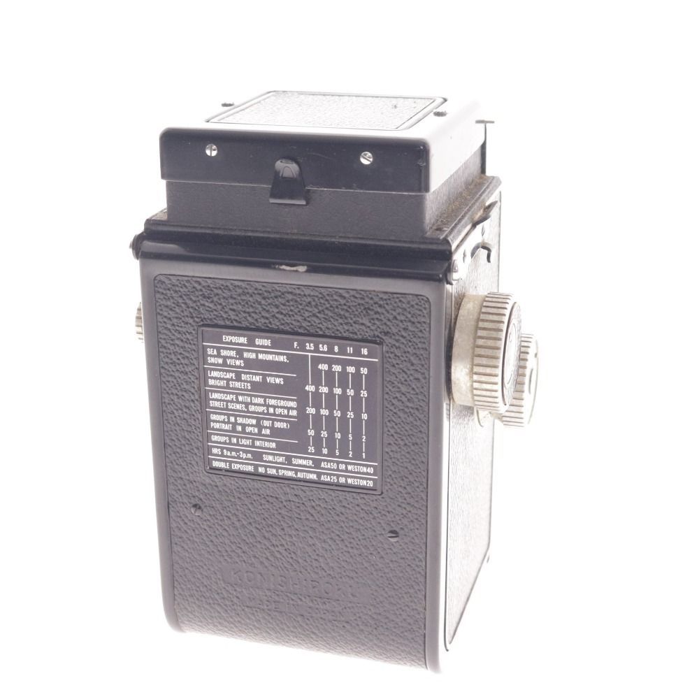 二眼レフカメラ NIKKOR Z 17-28mm f/2.8は広角側で絞り開放から優れた性能