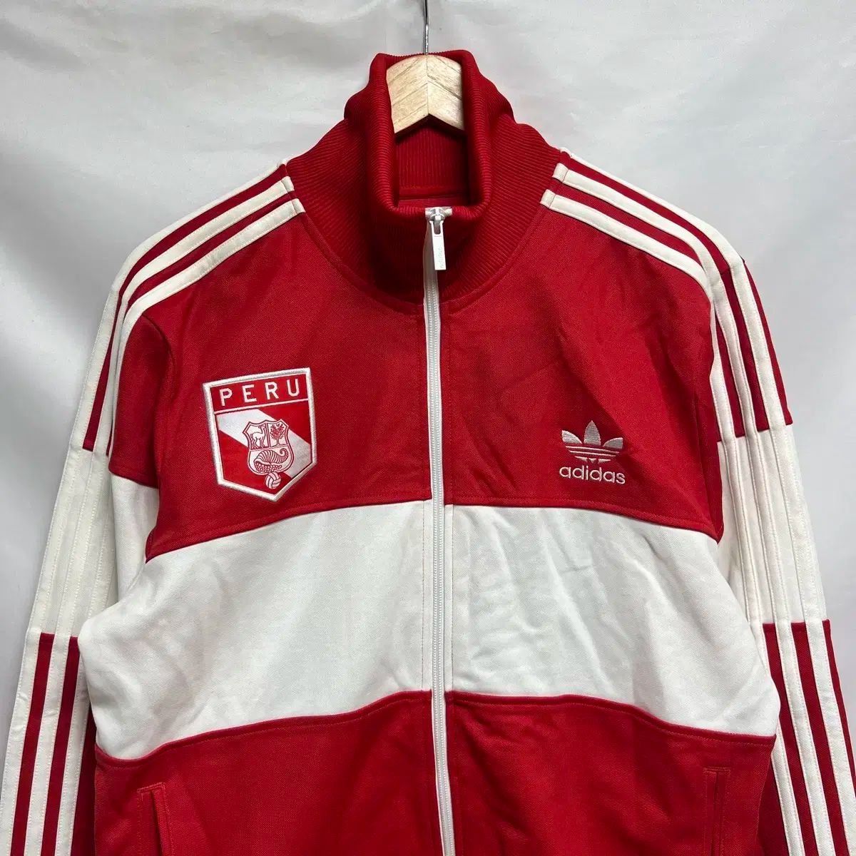 110 adidas ペルー ヨーロッパ レッド 白 トラックジャージ ジャージ