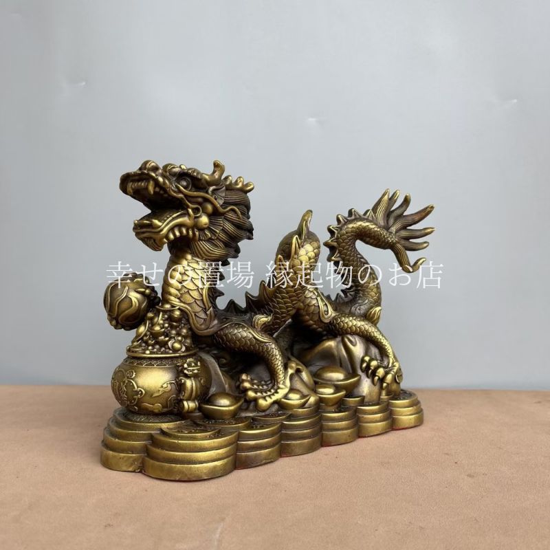 龍の置物