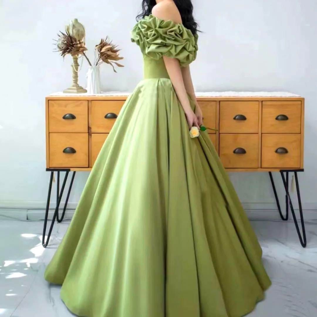 シンプルオシャレなフリルのオフショル イブニングドレス?.? - メルカリ