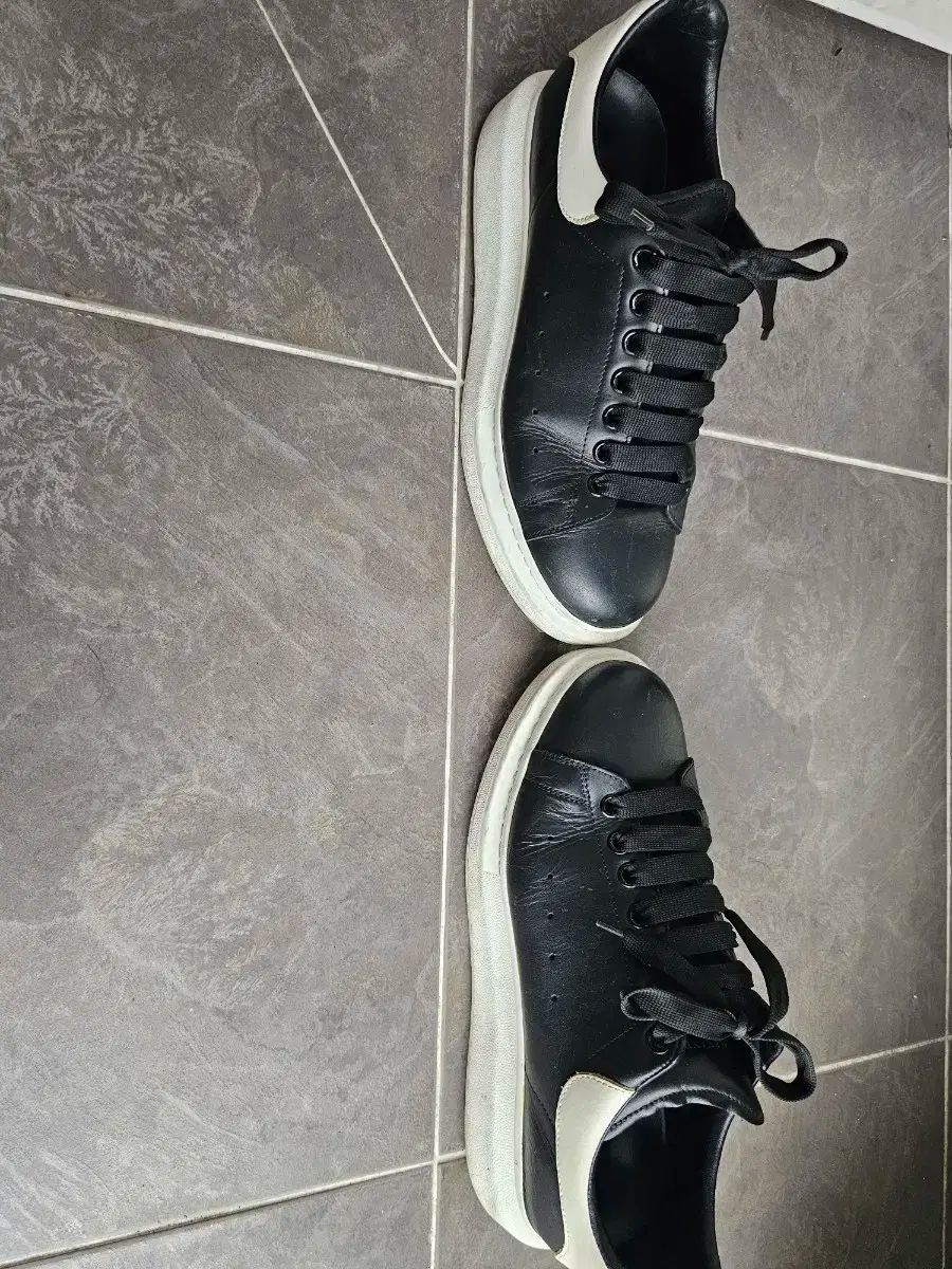 ALEXANDER McQueen　アレキサンダー・マックイーン　40