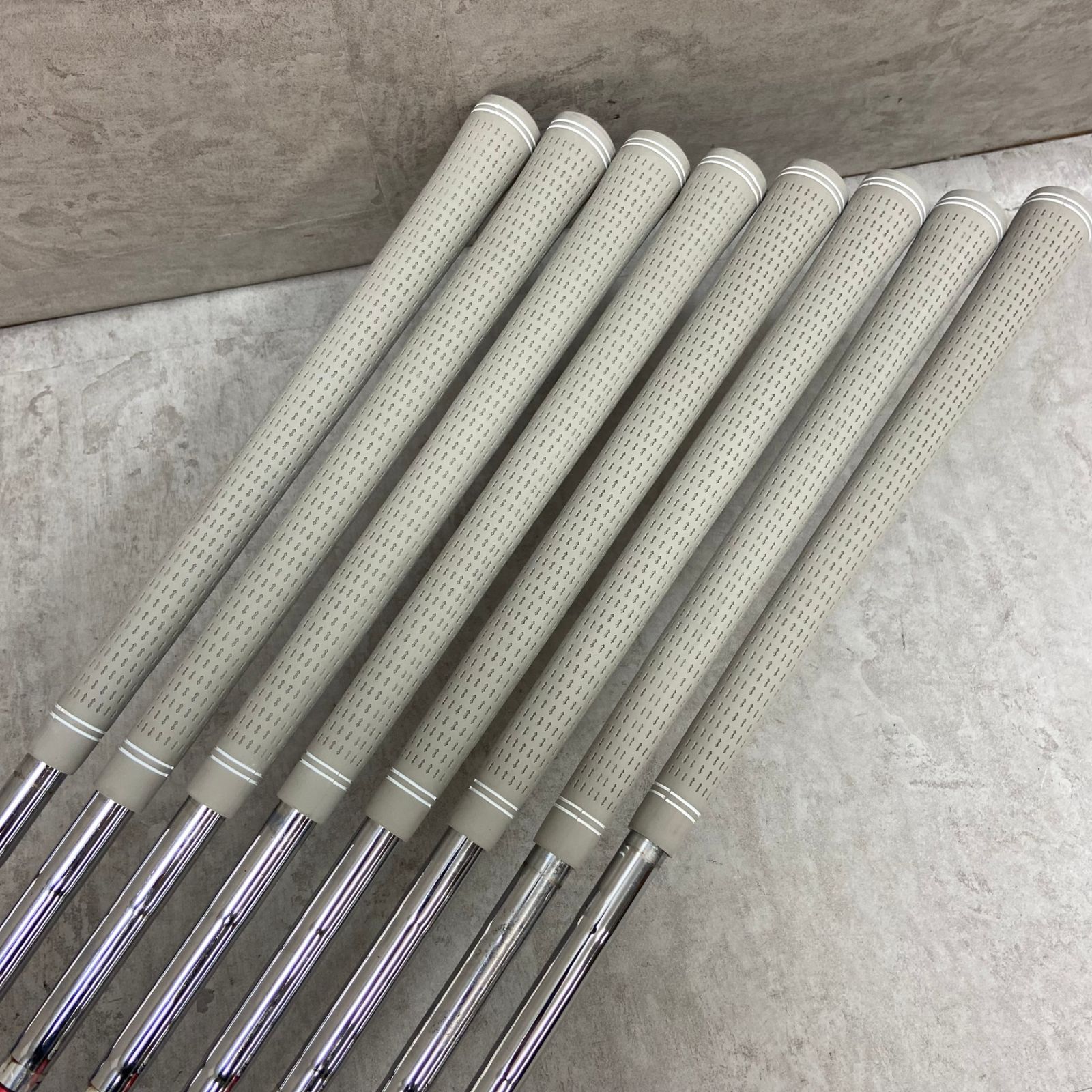 タイトリスト ツアーモデル メンズゴルフ アイアンセット 8本 右利き用 R Titleist TOUR MODEL WHITEMONARCHHOTEL_COM