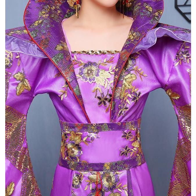 4色 漢唐時代中国風ウエディングドレス 中国古代宮廷衣装 振袖プリーツ引き裾ロング唐装漢服 スパンコール刺繍 な古典舞台衣装 WWW_TRAVELLANDINDIA_COM