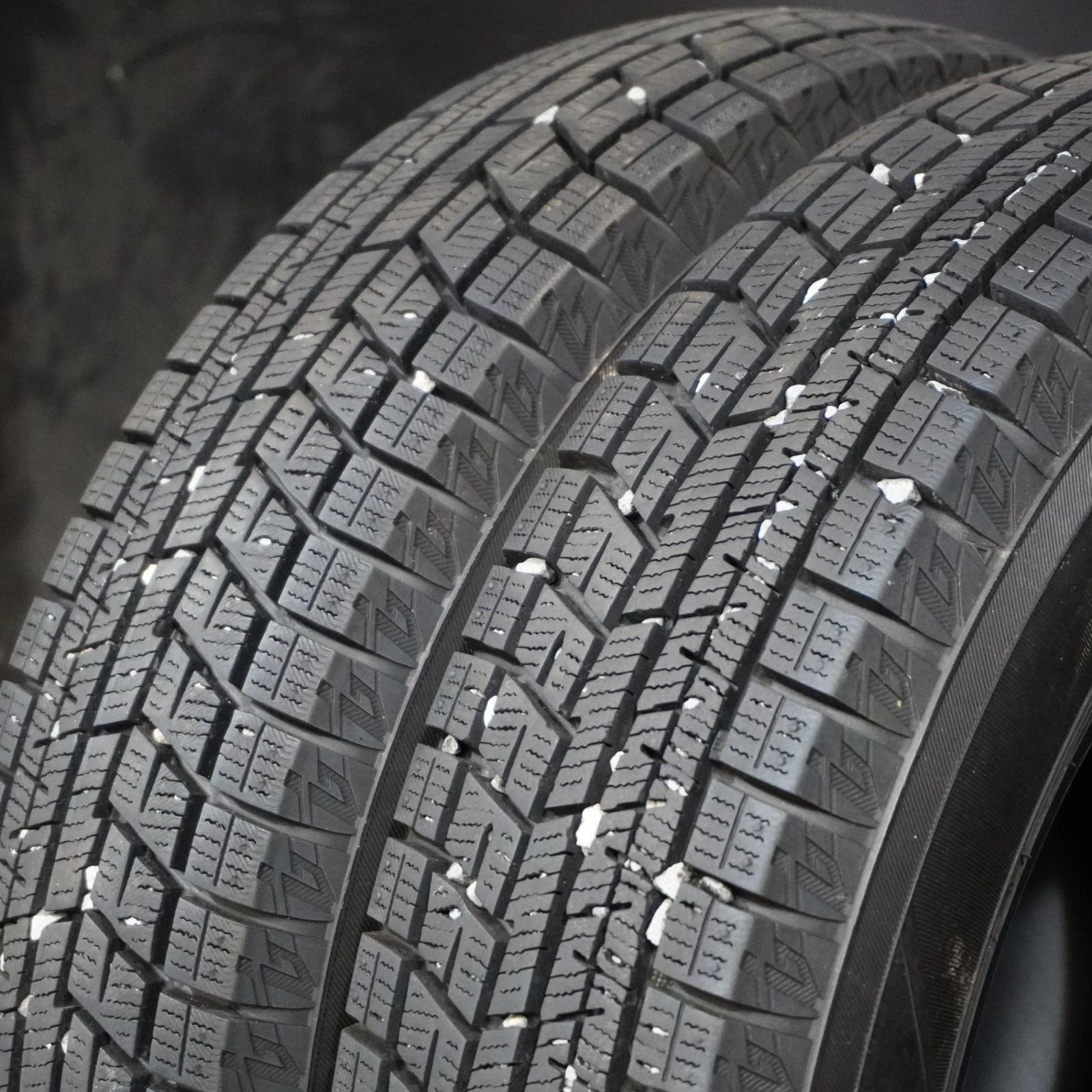 パンク等修復用に 23年製 超バリ山 ヨコハマ iceGUARD iG60 145 80R13 2本 スタッドレス アルト ワゴンR ムーブ タント Nシリーズ等