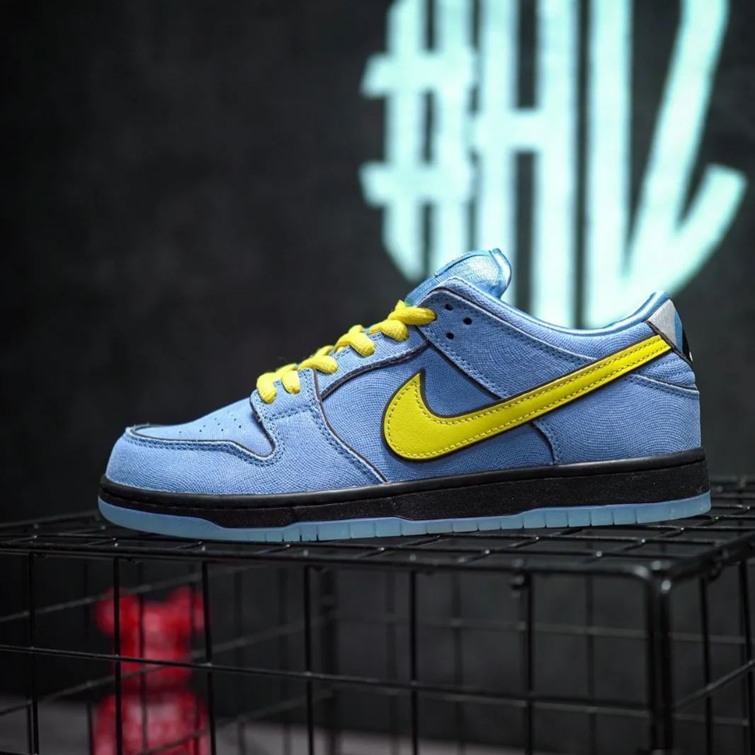 ナイキ the powerpuff girls x nike  sb dunk lowスニーカー