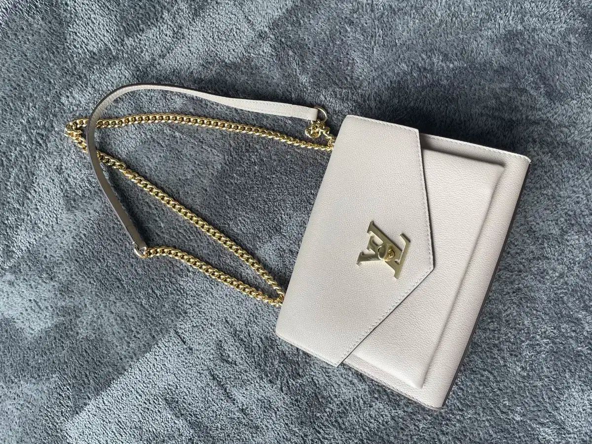 Vuitton ルイヴィトン