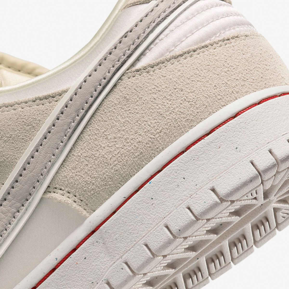 ナイキ] SB ダンク LOW プレミアム [SB DUNK LOW PRM] ココナッツ