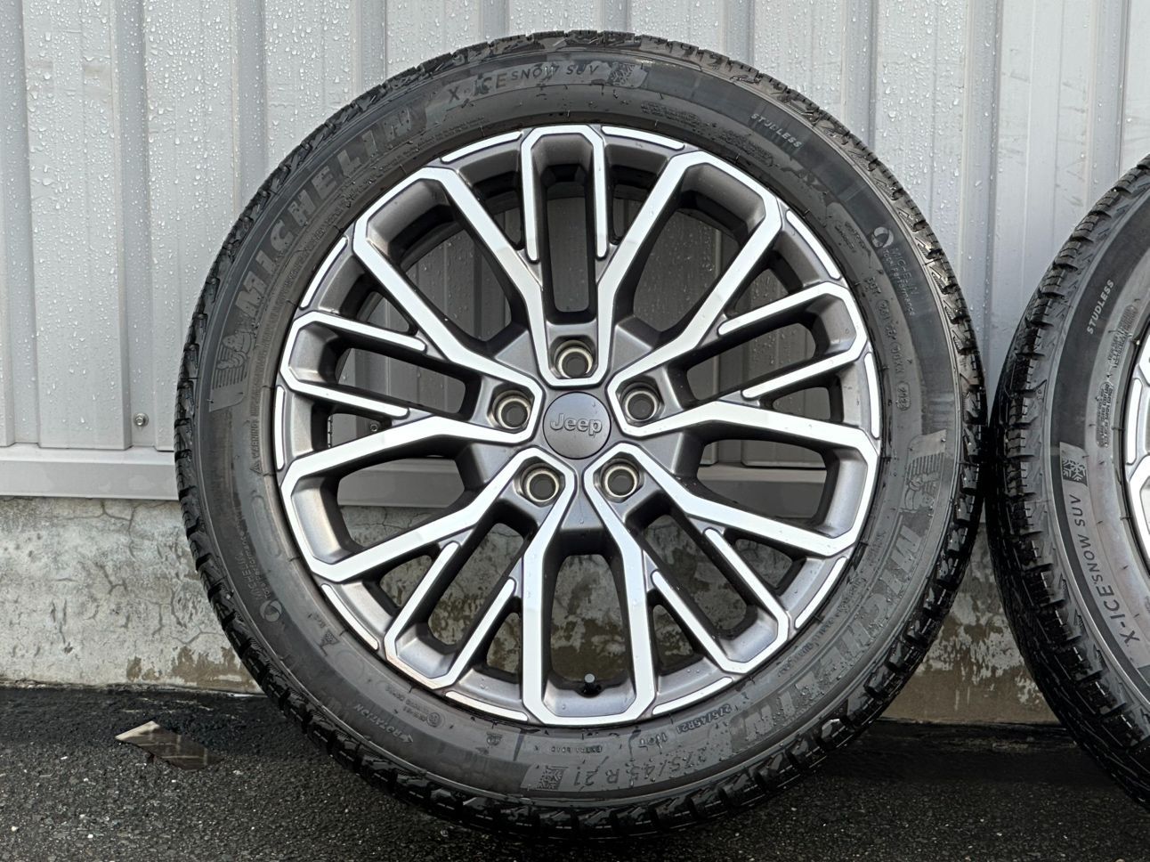 JEEP ジープ グランドチェロキー グラチェロ WL サミット 純正アルミホイール センターキャップ有り 21インチ 9J 50 PCD127-5H タイヤ ミシュラン X-ICE SNOW SUV 275 45R21 4本セット 品