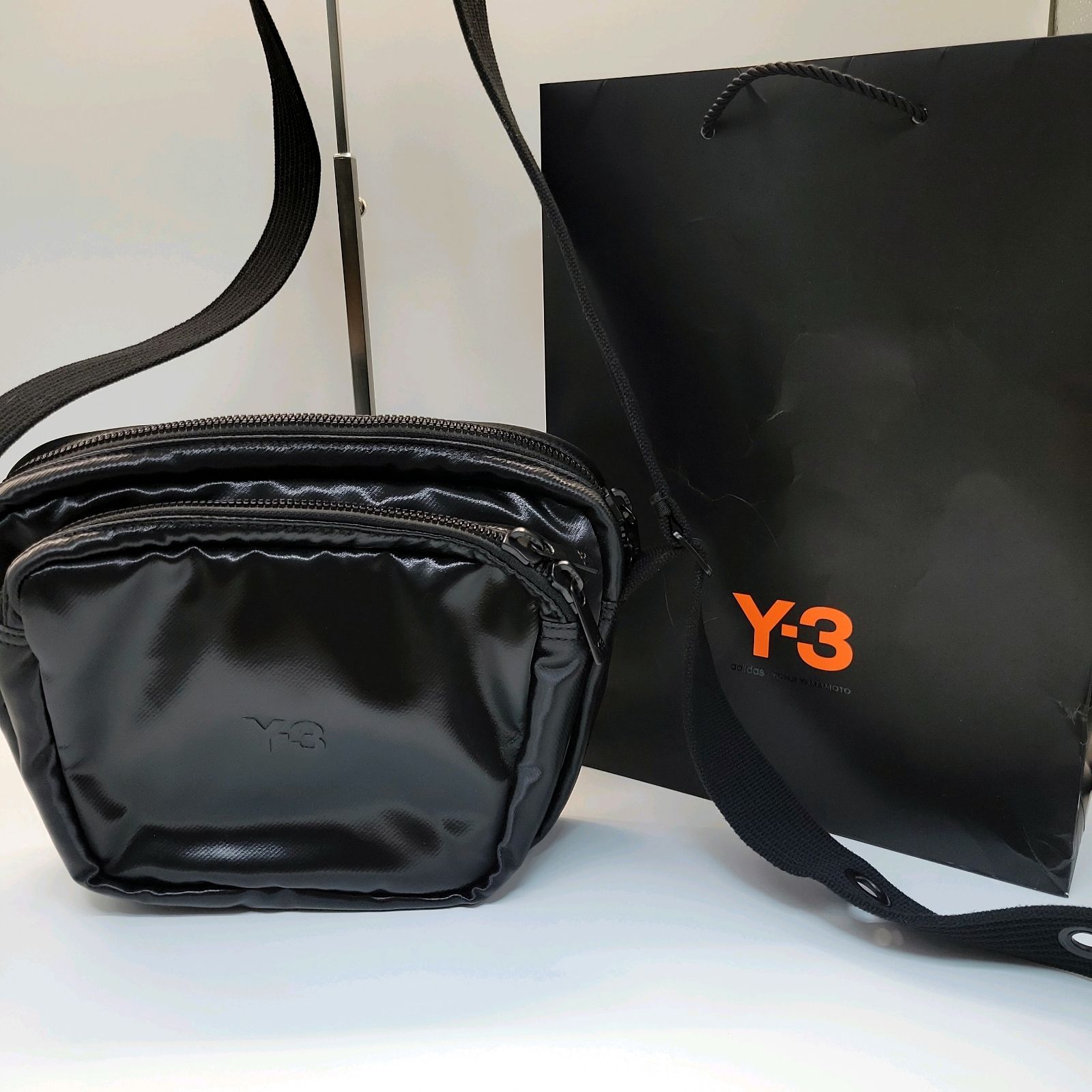 Y-3 クロスボディバッグ ショルダーバッグ ブラック メンズ レディース兼用 ij9901