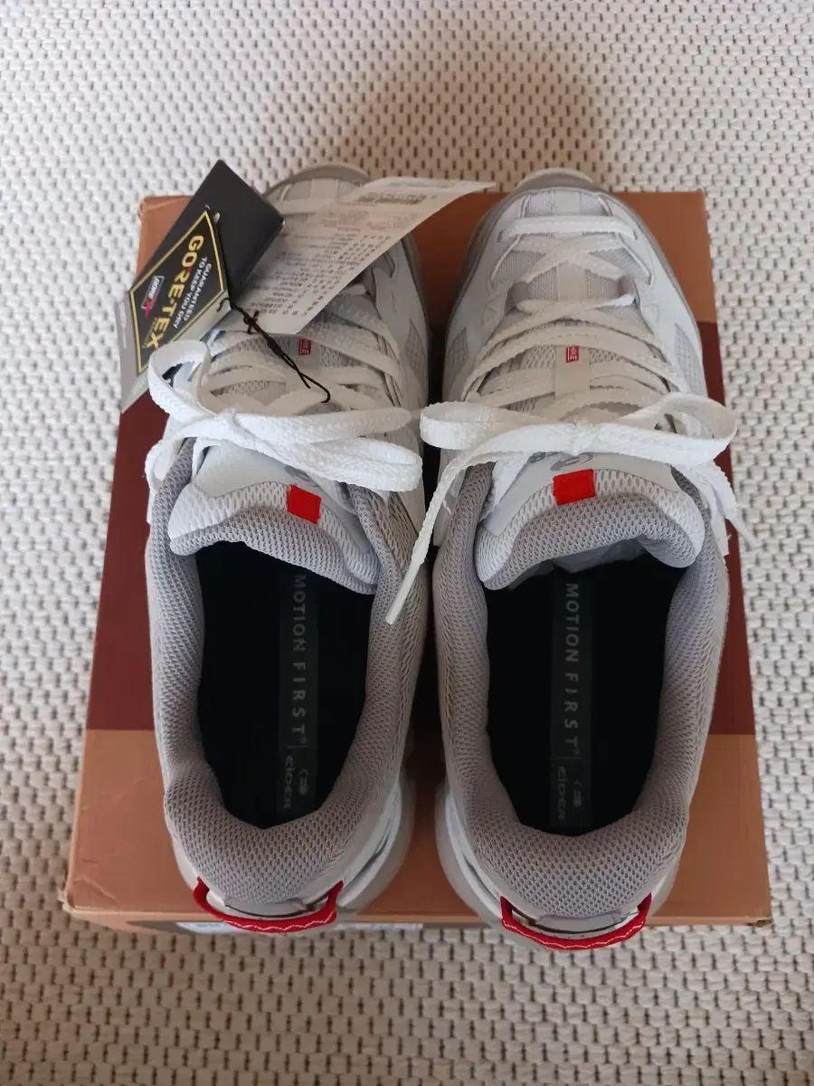 GORE-TEX トレッキングシューズ