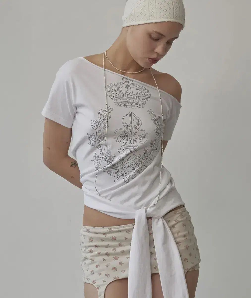 トップス sculptor chateau shithole tie tee Chateau Shithole Tie Tee Charcoal – SCULPTOR JAPAN