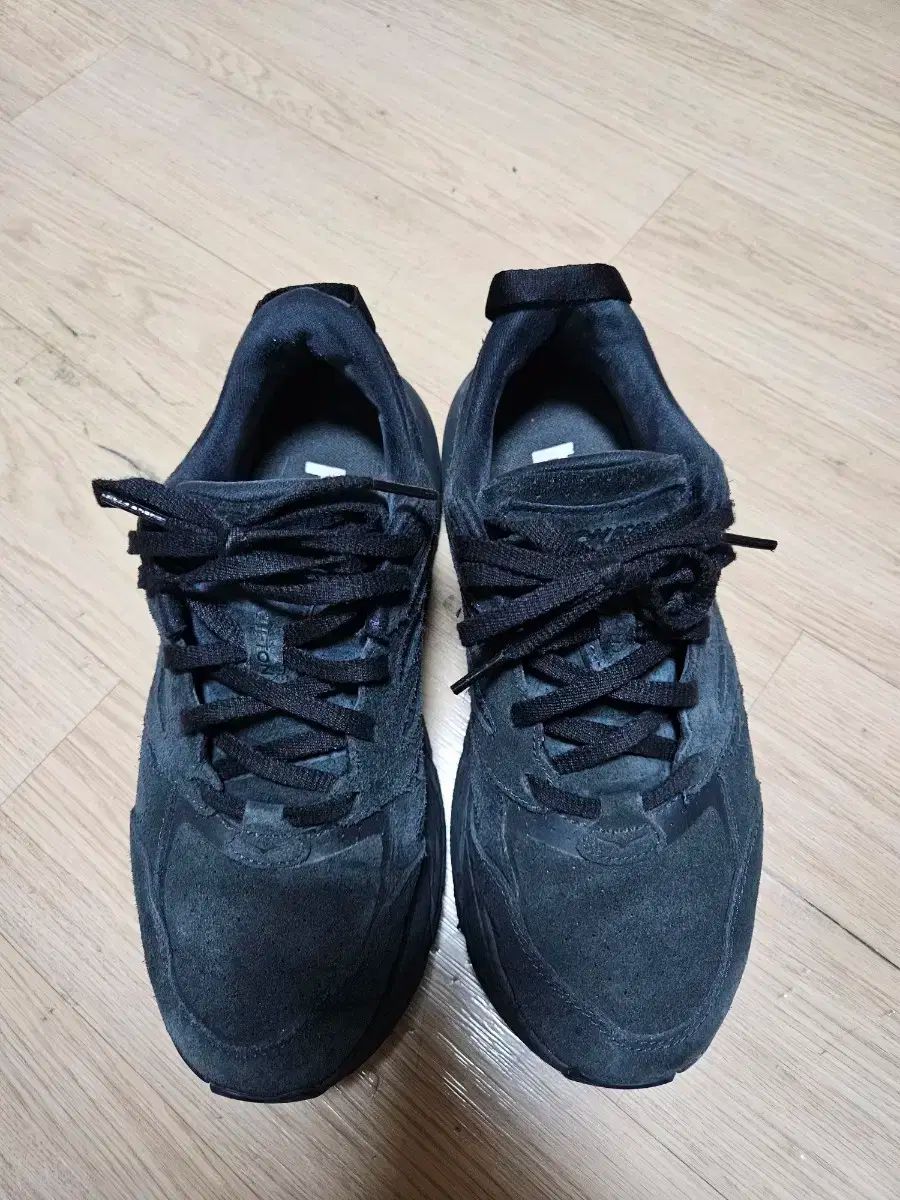 HOKA ONE ONE ホカオネオネ クリフトン