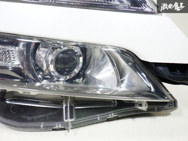 トヨタ ヴェルファイア 20 純正 ヘッドライト 右 KOITO 58-23 ヴェルファイア20前期 純正 ヘッドライト右 ユニット トヨタ(純正) 20
