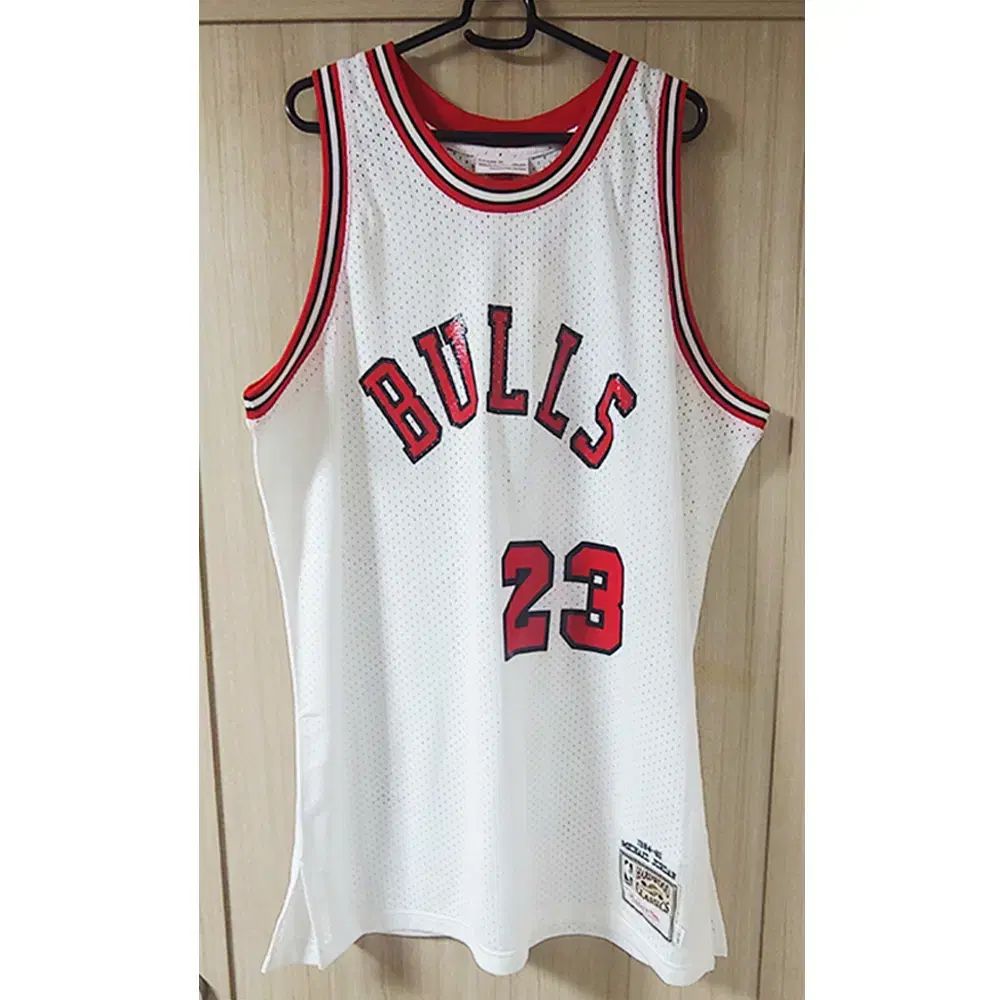 マイケル ジョーダン NBA シカゴ ブルズ ミッチェル エンネス 84 ー 85 ルーキー ホームジャージ XL