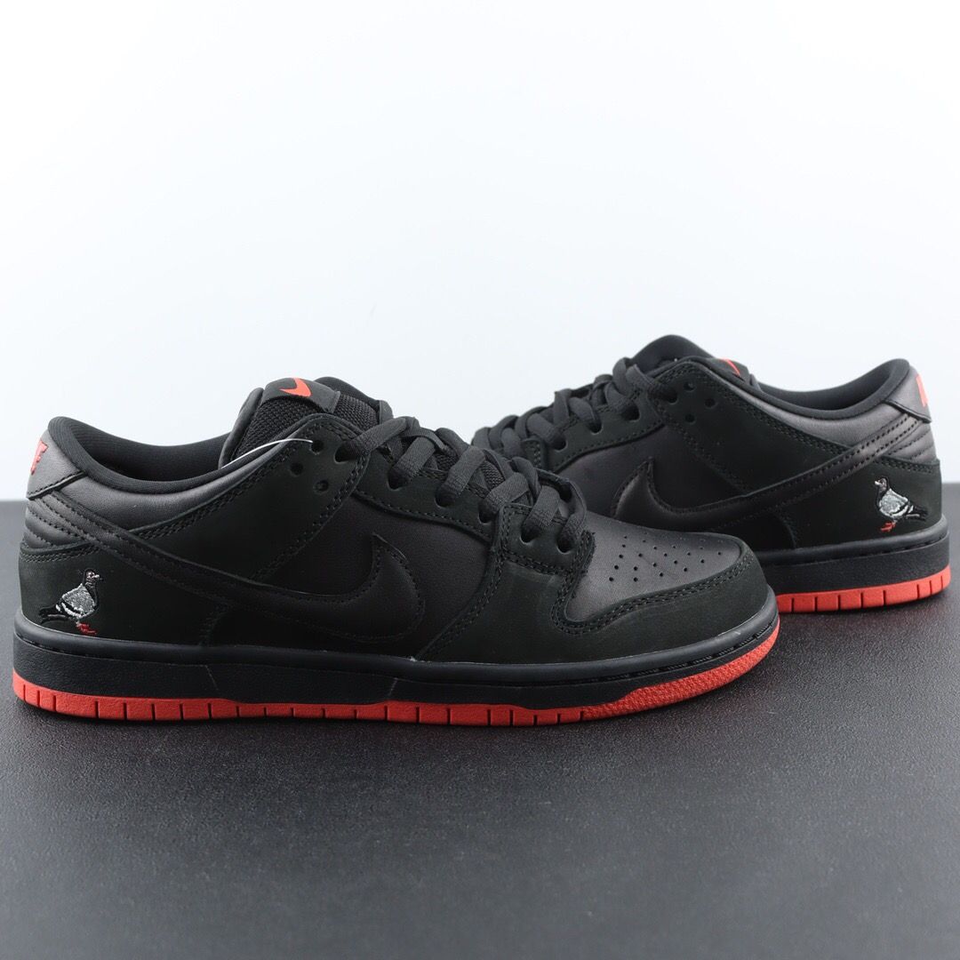 新品未使用NIKE SB DUNK LOW TRD QS 