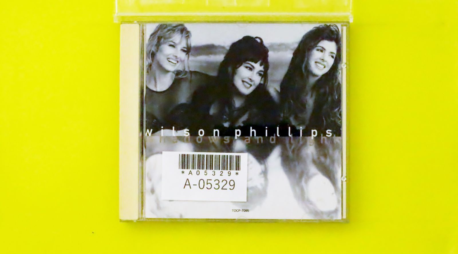 ウィルソン　フィリップス　Wilson Phillips サイン入りポラロイド OTMtNTg4Mi5qcGVn.jpeg