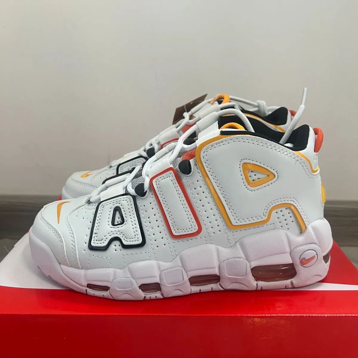 ナイキ エア モア アップテンポ  Nike  Air More Uptempo スニーカー